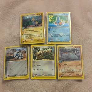 Pokemon Trading Cards Lot